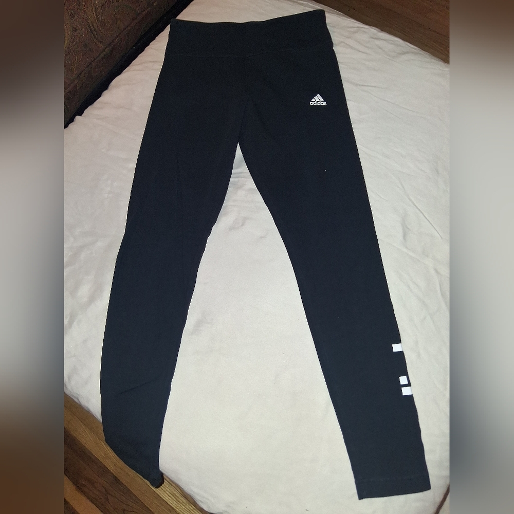 Adidas Womens Size Medium